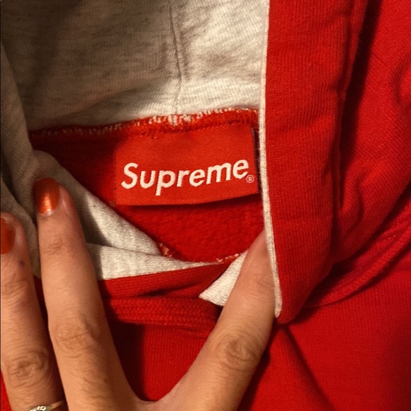 Supreme Hoodie - Picture 2 of 4